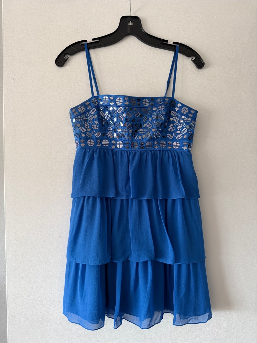 Silk Ruffle Mini Cocktail BCBGMAXAZRIA Dress Embellished Sequin Metallic Size 2